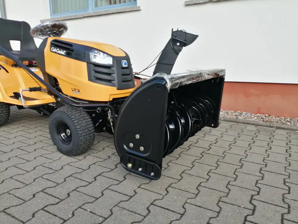 Cub Cadet Rasentraktor LT3 PR105 - inkl. Anbauschneefräse Markenware
