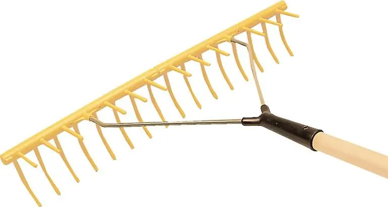Letzte Chance JOST Kunststoffrechen 16 gebogene Zinken zus. Querzinken Arbeitsbreite 64 cm