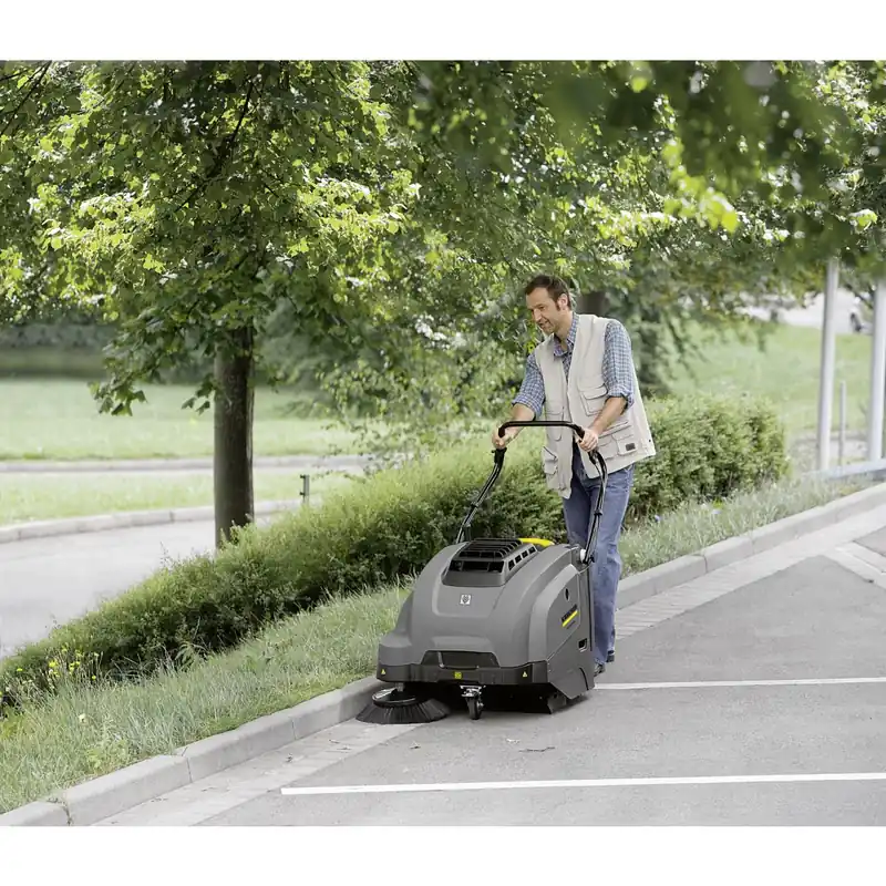 Kehrmaschine KM 75/40 W G Garantierte Lieferung
