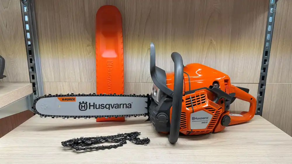Sonderangebot Husqvarna 445S Benzin-Motorsäge inkl. Ersatzkette