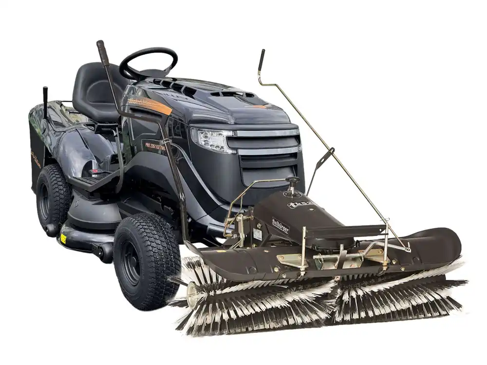 Black Edition Pro 226/102 Twin H New Rasentraktor inkl. TK520 Kehrmaschine Sofort Bestellen